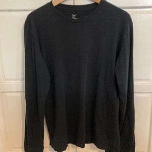 GAP BLACK MENS LONG SLEEVE CREWNECK TEE -- SIZE MEDIUM